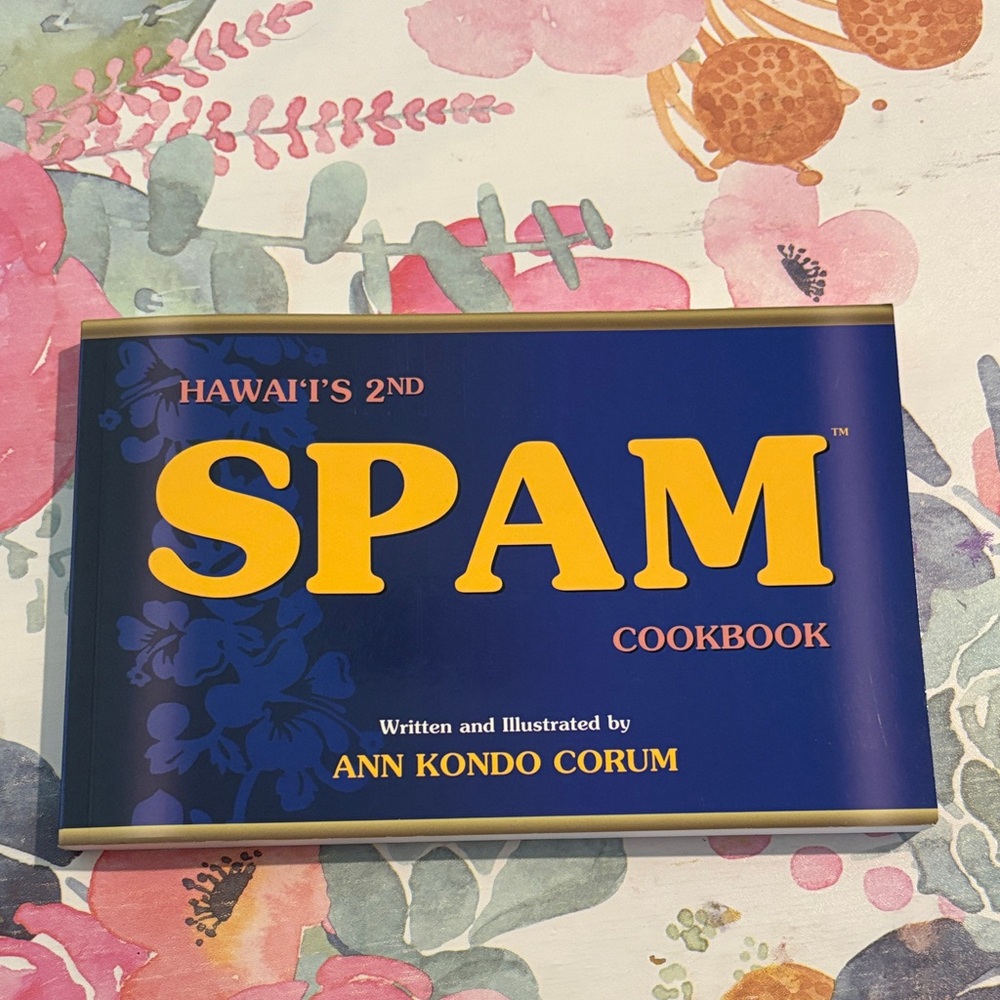 Hawaii's 2nd SPAM Cookbook by Ann Kondo Corum - Blue and Yellow